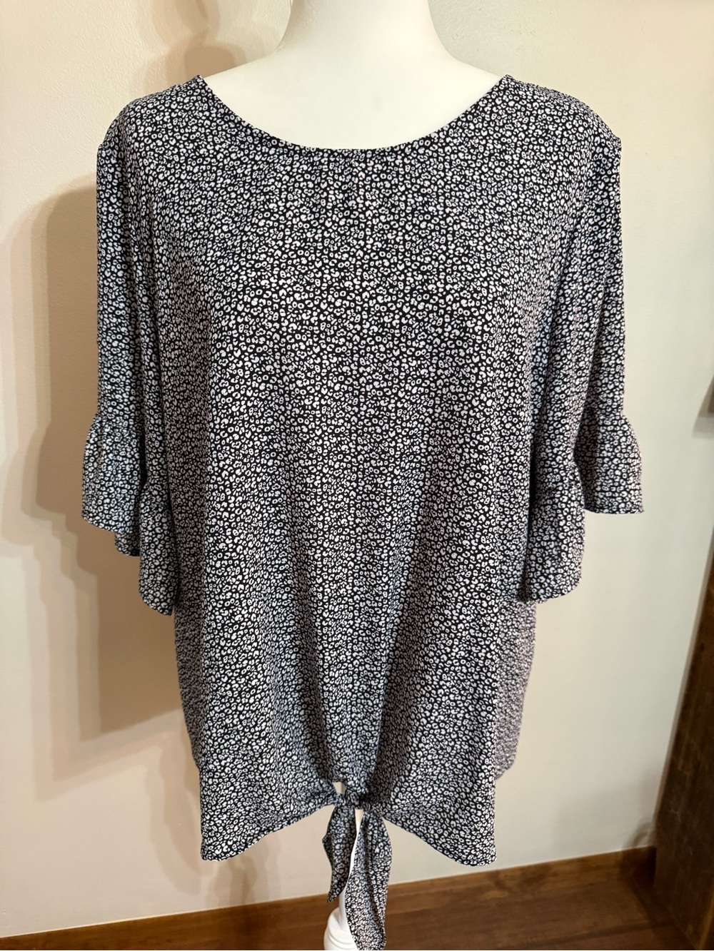 Brina & Em XXL Black and White Top